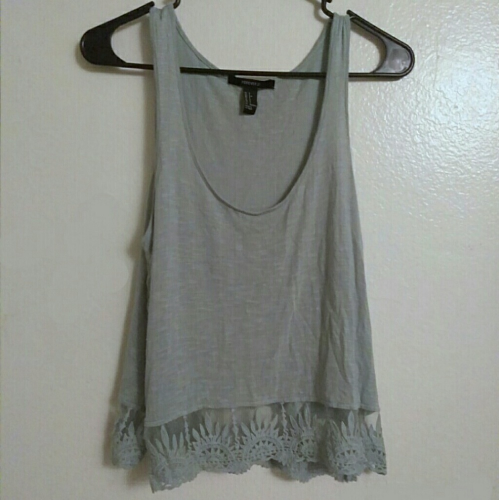 NWOT Cute forever 21 crop top